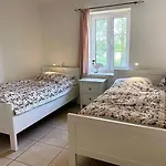 Wohlfuehl-zuhause Fuer Hund Und Mensch Rodenäs